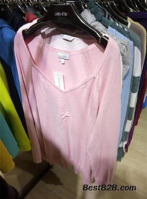 2016地摊货源新选择 晓天服饰库存尾货解析与批发攻略